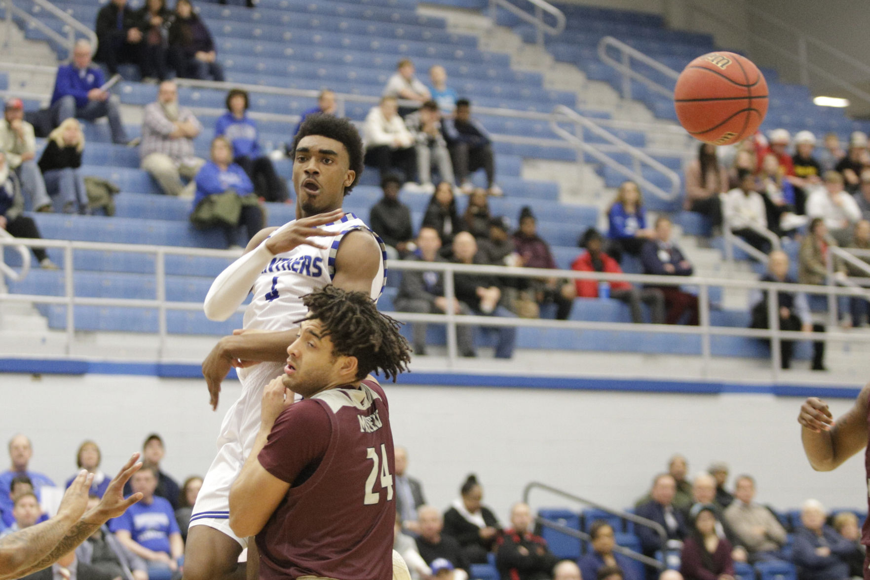 GALLERY-EIU-v-EKU-mbb-039-020720.JPG